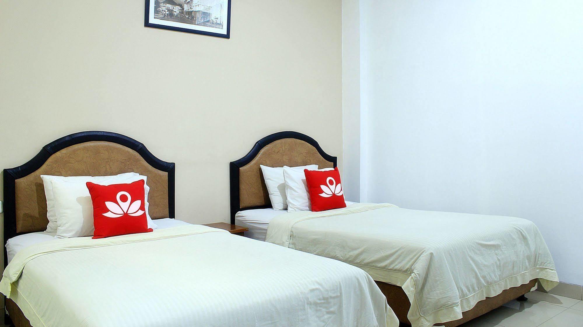 Zen Lengkong Besar Hotel 3*